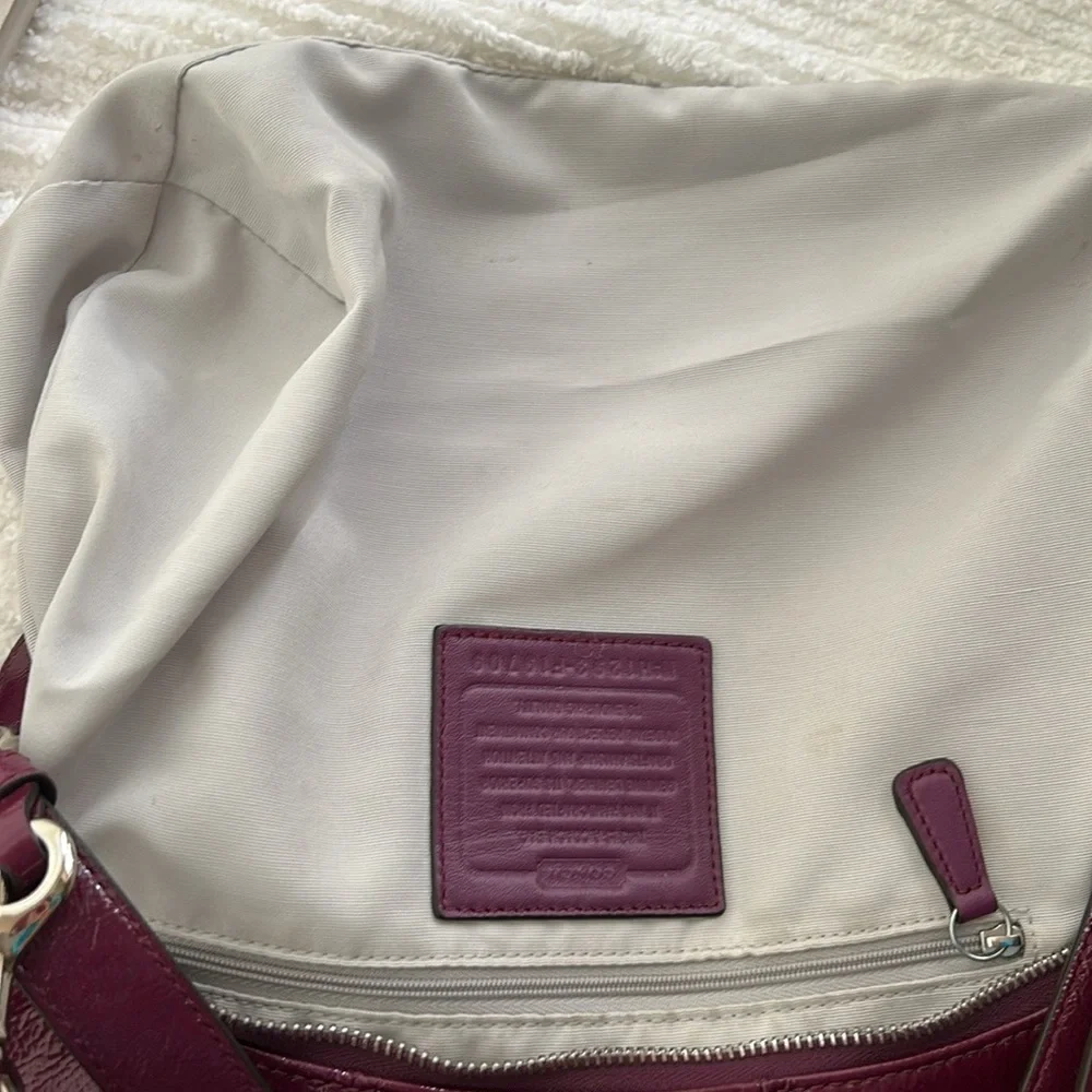 Coach Patent leather bag EUC - Picture 14 of 15